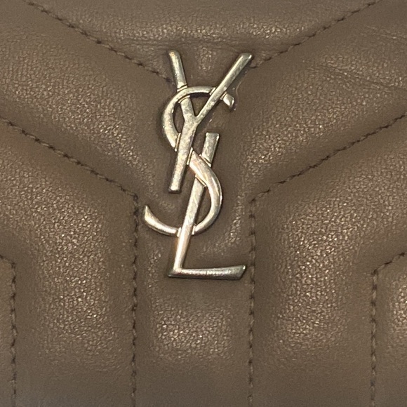 🇫🇷YSL PUFFER PETITE WALLET LAMBSKIN with COA - Picture 10 of 10